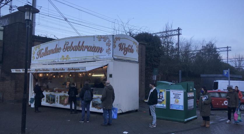 Oliebollen Remains A Popular Holiday Treat With Customers Lining Up In Droves Nl Times