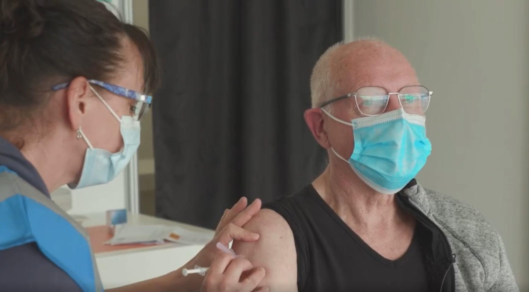 Enquête: bijna 1 op 6 Nederlanders heeft spijt van Covid-vaccinatie