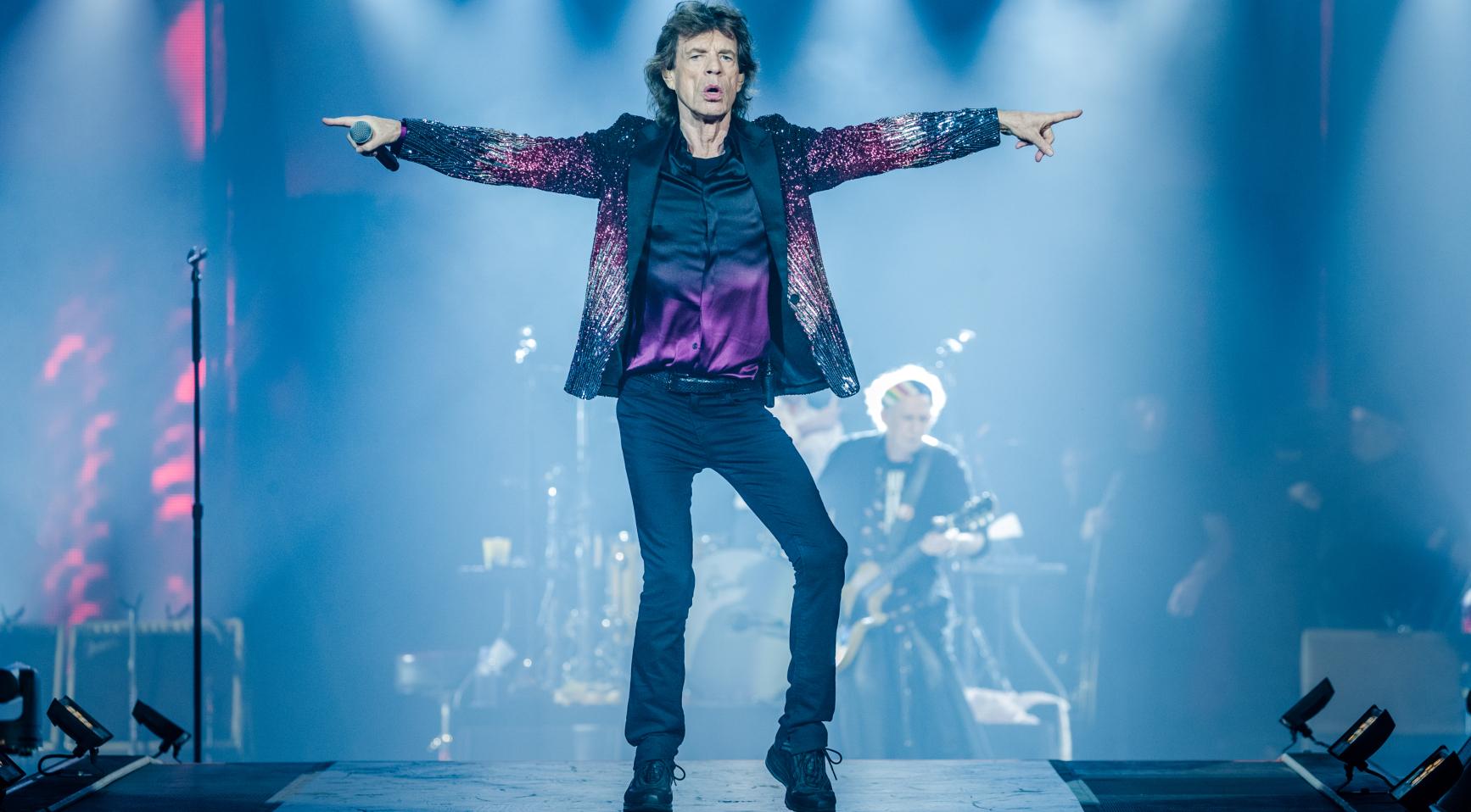 Dutch football club asks Mick Jagger for jacket that resembles club's kit