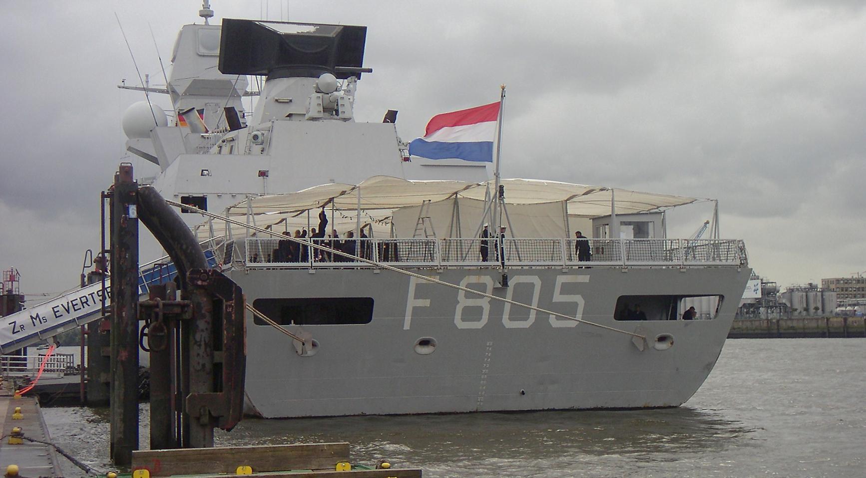 MAJOR 拒否 Netherlands pulls Dutch warship Zr. Ms. Evertsen from