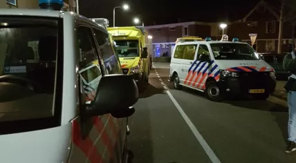 Emergency services on Branding in Hellevoetsluis after a double shooting, 26 Dec 2016