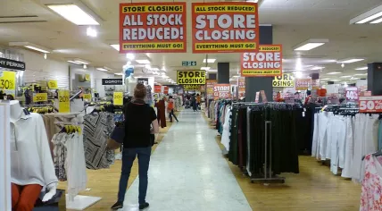 Closing down sale