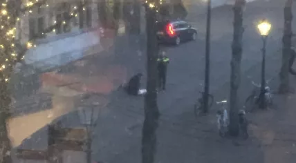 Angry man arrested on the Binnenhof in The Hague, 5 Jan 2017