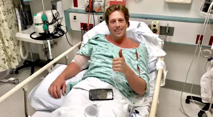 Freek Vonk in hospital after being bitten by a reef shark