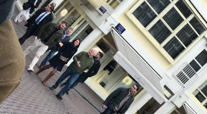 Bill Clinton spotted in Amsterdam, 6 Feb 2017