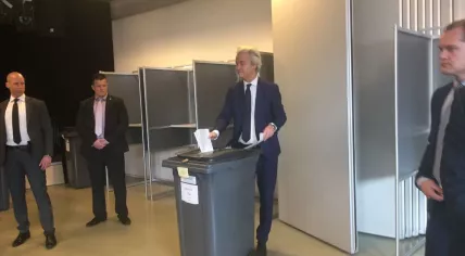Geert Wilders casting his vote in The Hague, 15 Mar 2017