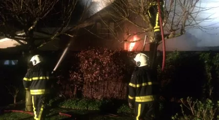 Firefighters at a villa on Ouwer in Etten-Leur, fire caused by an explosion, 26 Mar 2017