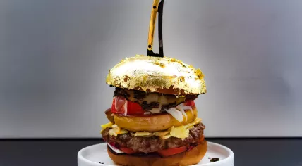 The most expensive burger in the world has a price tag of €2,000 and was created by Dutch chef Diego Buik