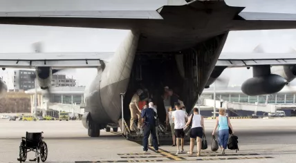 First group of Sint Maarten evacuees boarding a Dutch air force KDC-10 to return to the Netherlands, 11 Sept 2017