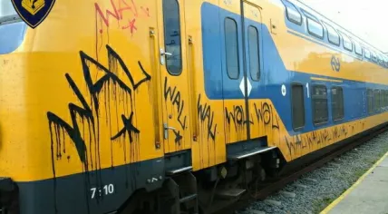 Graffiti tagger causes over €400,000 damage to NS trains in Haarlem, Oct 2017