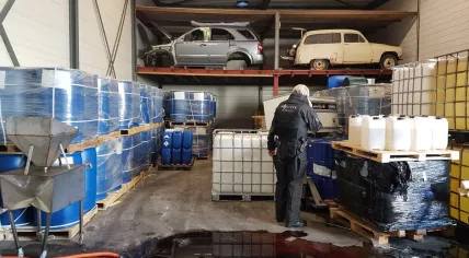 49,000 liters of formamide, used to make speed, found in Waspik, 7 Nov 2017