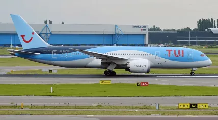 TUI Airlines Netherlands, PH-TFL, Boeing 787-8 Dreamliner