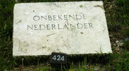 The grave of an unidentified Dutch WWII victim in Loenen