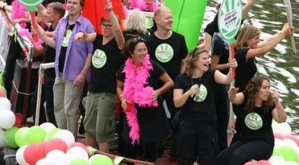 Femke Halsema (in the pink feather boa) on the GroenLinks boat in the Canal Pride Parade, August 2009