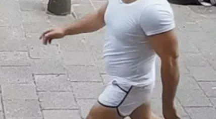 Suspect wanted for fatal shooting on Beethovenstraat in Amsterdam, 30 July 2018