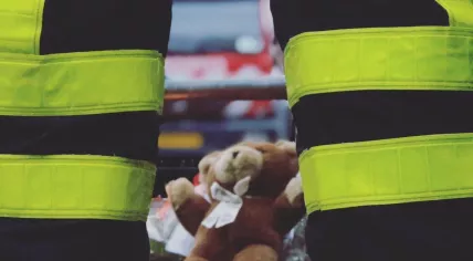 Teddy bear left at the scene of a fatal fire on Cremerstraat in Papendrecht, 22 Sept 2018