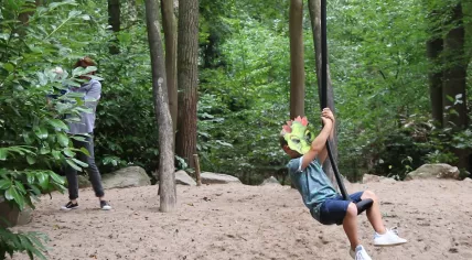 Dinosaur masks protect visitors' privacy at Amersfoort zoo
