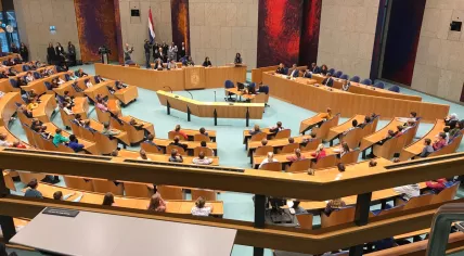 Kids question Ministers in Dutch parliament in Netherlands' first ever Children's Question Hour, 20 Nov 2018