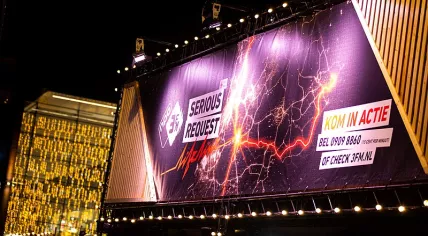 Serious Request: Lifeline  banner hanging on TivoliVredenburg in Utrecht, 23 December 2018