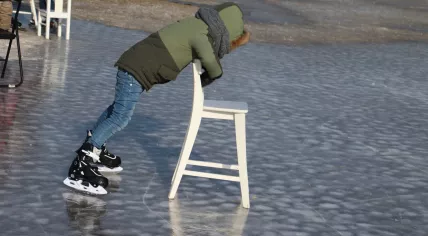 Skating on natural ice in Zevenhuizen