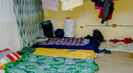 Refugee shelter