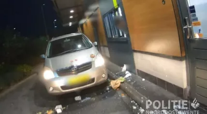 Cops pelted with fast food at a McDrive in Oldenzaal