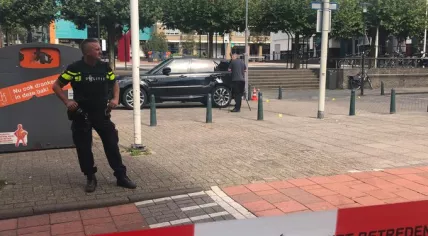 Police at the scene of a shooting on Kreefstraat in Rotterdam, 10 Sept 2019