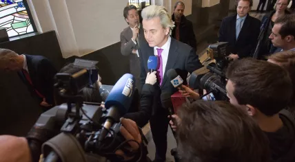 Geert Wilders speaking with the media
