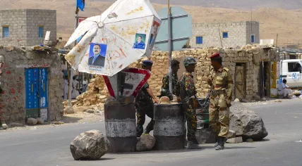 Unidentified Yemeni military on duty at the security checkpoint in Hadramaut valley, Yemen