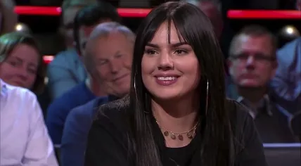 Famke Louise on DWDD in 2018