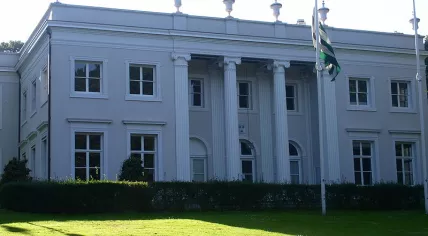 Bloemendaal town hall
