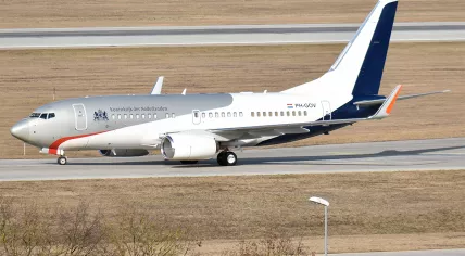 The Dutch government's Boeing 737-700, PH-GOV