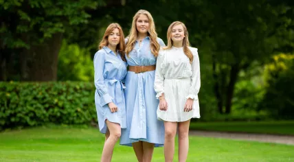 (Left to right) Princesses Alexia, Amalia and Ariane at the Huis ten Bosch palace, 17 July 2020