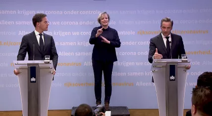 Mark Rutte and Hugo de Jonge at a press conference on Nov. 17, 2020