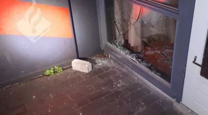Attempted burglar smashed window of Geuzencollege in Vlaardingen, 13 Jan 2020