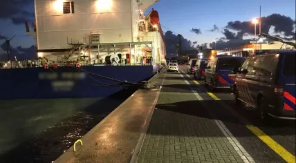 Four stowaways found on cargo ship in Vlissingen-Oost, 27 February 2020