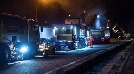 Rijkswaterstaat employees spreading salt to combat icy roads, 28 February 2020