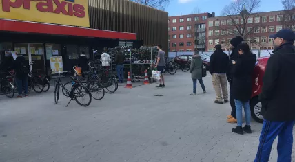 People line up to enter DIY shop Praxis
