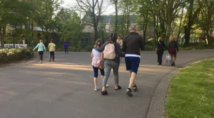 Hundreds of people enjoyed the weather in Amsterdam’s Oosterpark despite calls to stay at home