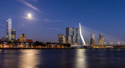 Moon over Rotterdam, 26 June 2018