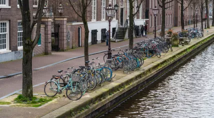 Amsterdam street largely deserted due to coronavirus restrictions, 18 March 2020