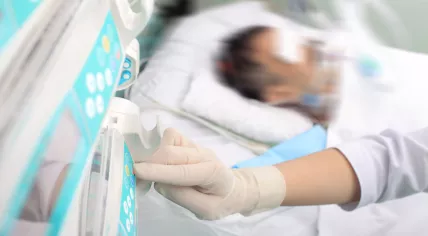 Equipment set up in an intensive care unit
