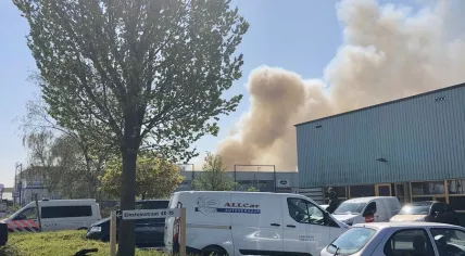 A fire swept through a Purmerend warehouse, which left two injured