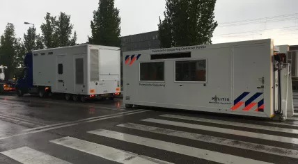 Mobile forensic unit at the scene of a fatal shooting on the corner of Panamalaan and Borneolaan in Amsterdam Oost, 2 May 2020