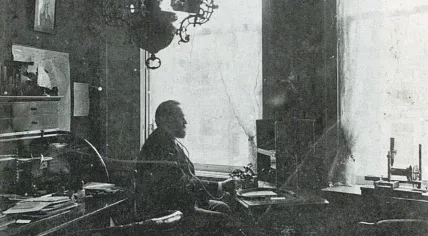 Jan Daniël Boeke in his office, circa 1900