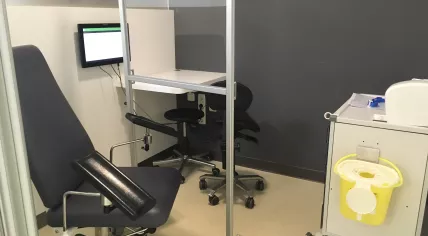 A small space in a Dutch hospital clinic for taking blood samples 