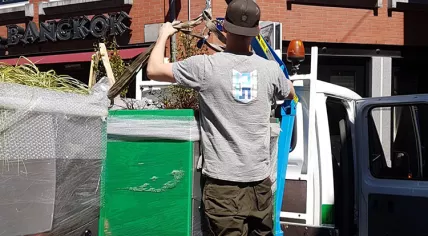 GreenPee urinals being installed in Amsterdam