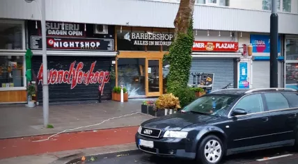 An explosive damaged the facade of Barbershop Alles in Bedrijf on Slotermeerlaan in Amsterdam, 28 August 2020