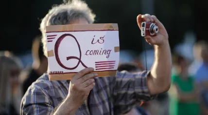 Man supporting QAnon