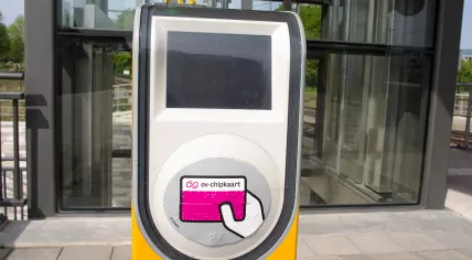 NS public transport check point